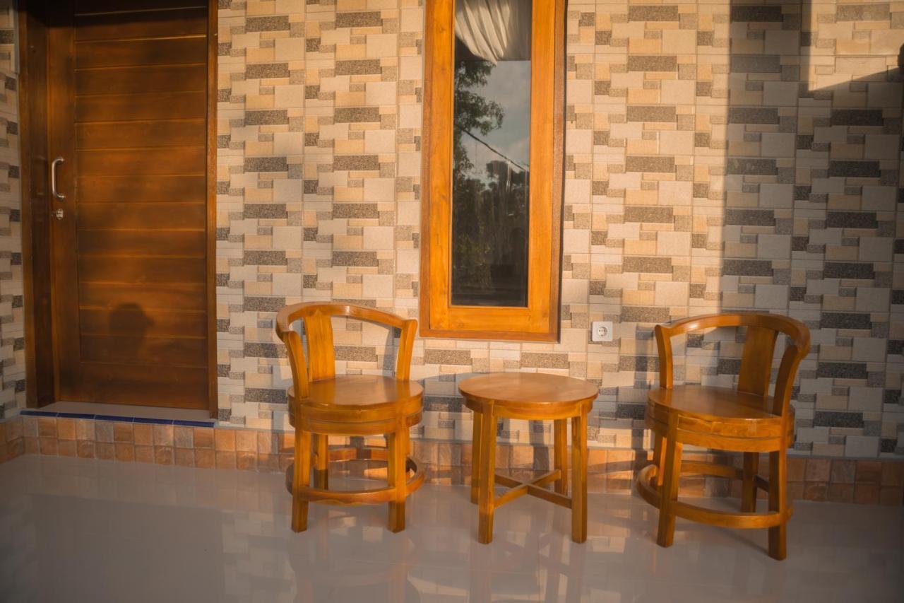Prasi Sunrise Homestay Toyapakeh المظهر الخارجي الصورة